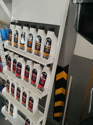 Глубина 300mm высоты 1500mm стеллажа для выставки товаров продукта белая показывает включение в набор отложенных изменений для магазинов розничной торговли
